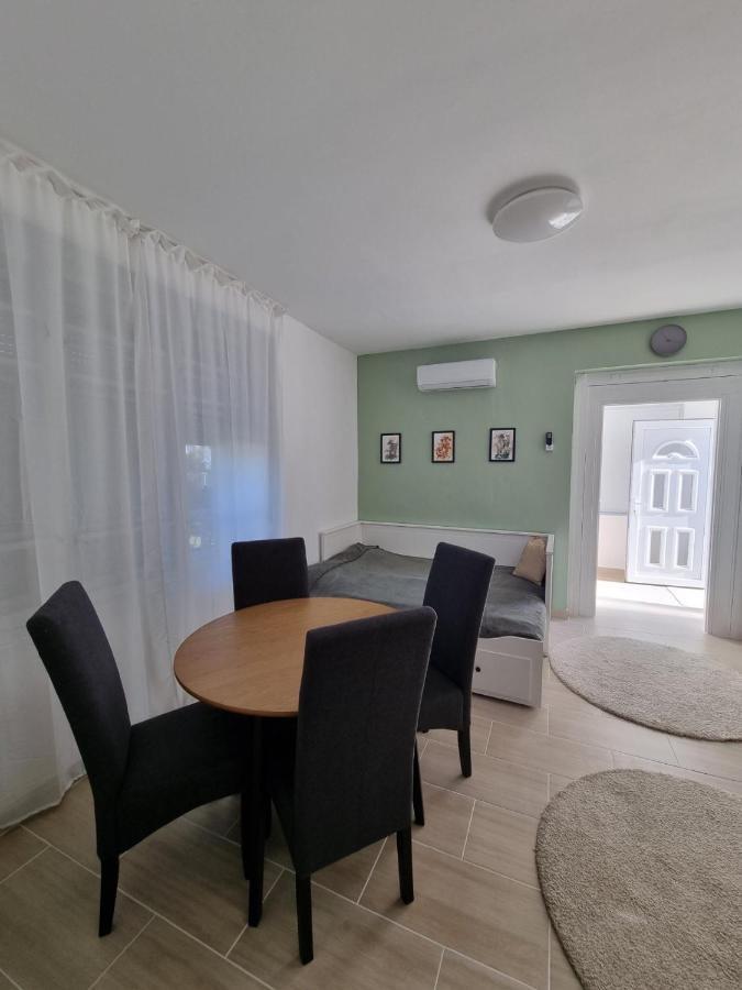 Nivo Apartman Siofok Διαμέρισμα Balatonszabadi Fürdőtelep Εξωτερικό φωτογραφία